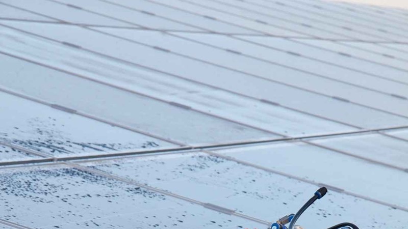 PV-Reinigung der Energie-Kooperation W.Buschbaum